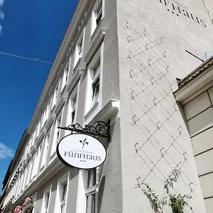 Hotel-pension Fuenfhaus Oostenrijk